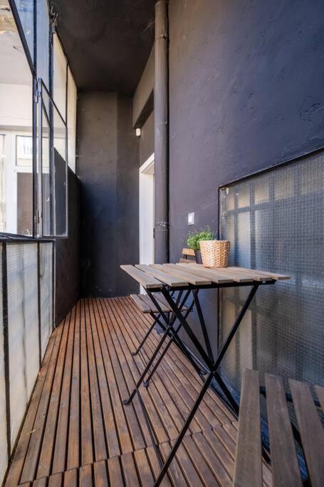 Stunning Luxury 3 Bedroom Apt In The Heart Of Town София Екстериор снимка