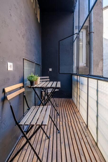 Stunning Luxury 3 Bedroom Apt In The Heart Of Town София Екстериор снимка