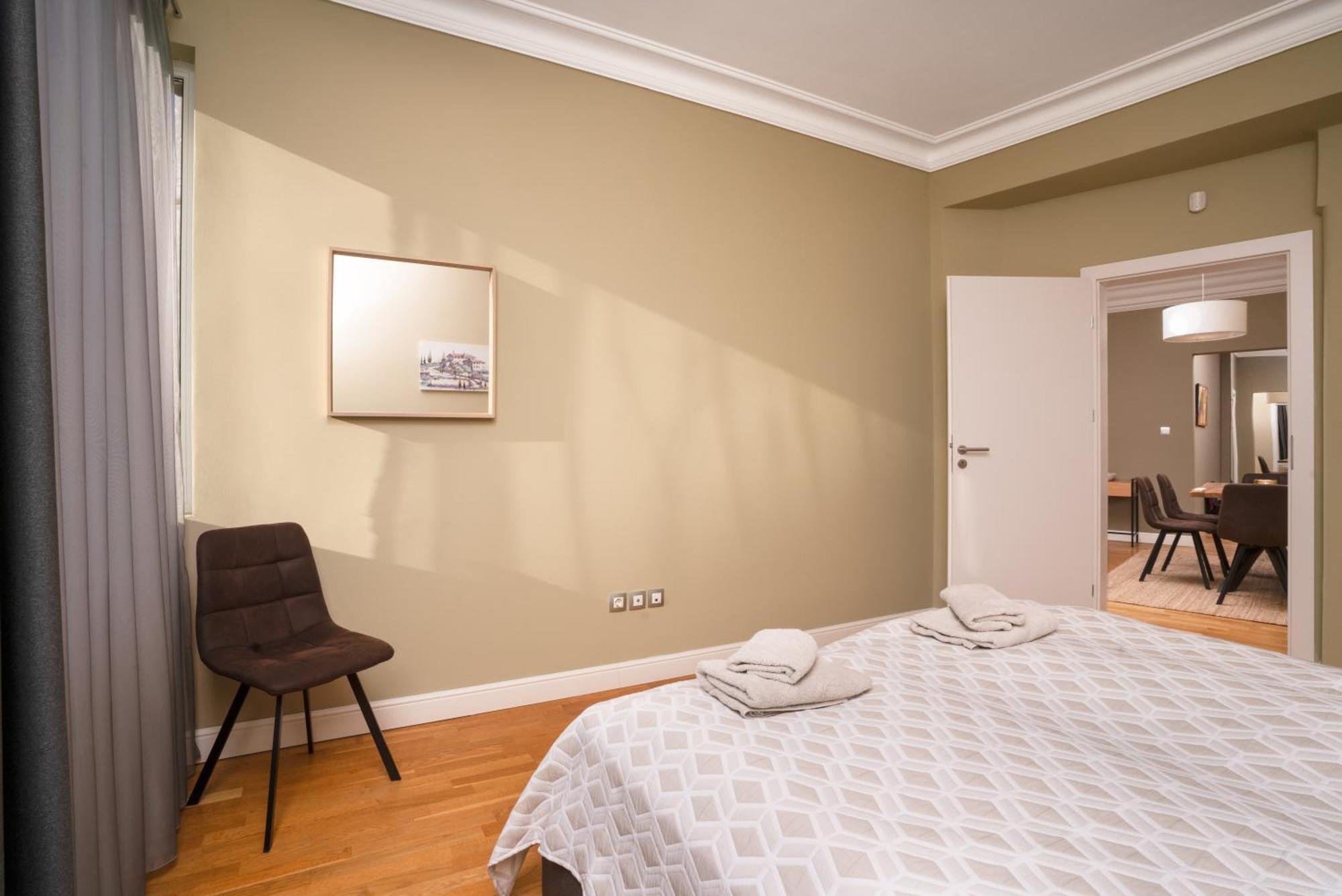 Stunning Luxury 3 Bedroom Apt In The Heart Of Town София Екстериор снимка